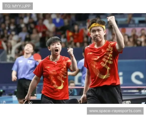 王楚钦-孙颖莎混双组合展现默契配合 王楚钦-孙颖莎混双组合展现默契配合