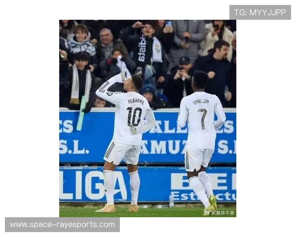 皇马2-1险胜阿拉维斯，姆巴佩破门罗德里戈终结球荒