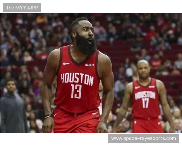 杜兰特连续三场30+得分,火箭主场两连胜攻防平衡显现 杜兰特连续三场30+得分,火箭主场两连胜攻防平衡显现